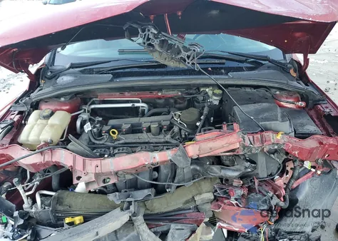 2014 Ford Focus Se z USA, uszkodzony, nr VIN 1FADP3K22EL454176